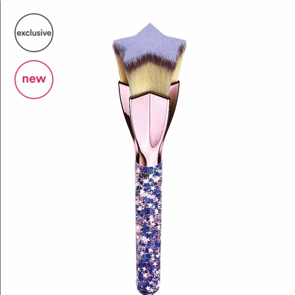 2-it”You’re a star!”Multitasking foundation brush